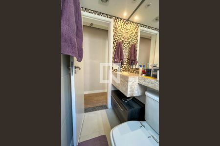 Banheiro de apartamento à venda com 2 quartos, 64m² em Vila Pereira Barreto, São Paulo