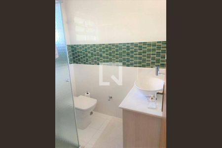 Casa à venda com 6 quartos, 300m² em Vila Ré, São Paulo