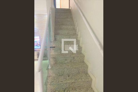 Casa à venda com 6 quartos, 300m² em Vila Ré, São Paulo