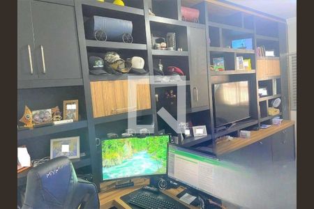 Casa à venda com 6 quartos, 300m² em Vila Ré, São Paulo