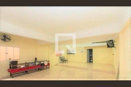 Casa à venda com 2 quartos, 480m² em Jardim Grimaldi, São Paulo