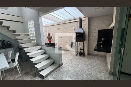 Espaço Gourmet de casa à venda com 3 quartos, 250m² em Ana Lúcia, Belo Horizonte