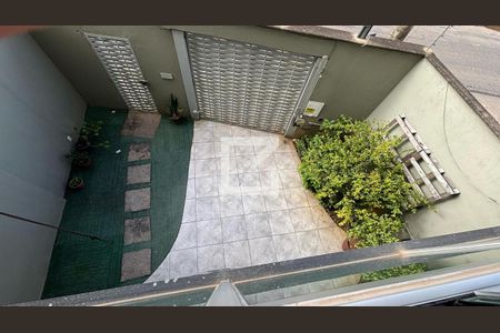 Área Externa de casa à venda com 3 quartos, 250m² em Ana Lúcia, Belo Horizonte