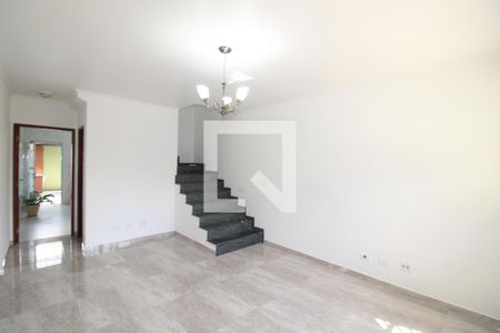 Sala de casa para alugar com 2 quartos, 86m² em Vila Romero, São Paulo