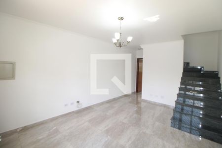 Sala de casa para alugar com 2 quartos, 86m² em Vila Romero, São Paulo