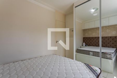 Quarto 1 de apartamento para alugar com 2 quartos, 62m² em Humaitá, Porto Alegre
