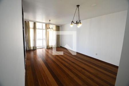 Sala de apartamento para alugar com 3 quartos, 140m² em Cambuí, Campinas