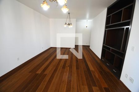Sala de apartamento para alugar com 3 quartos, 140m² em Cambuí, Campinas