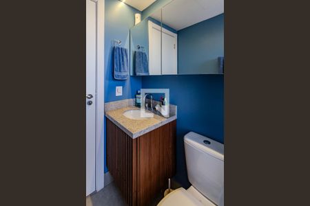 Banheiro de kitnet/studio para alugar com 1 quarto, 31m² em Farroupilha, Porto Alegre