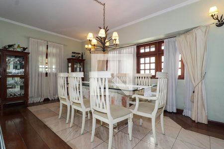 Sala de casa à venda com 4 quartos, 500m² em Jardim Leonor, São Paulo