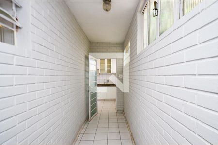 Corredor de apartamento para alugar com 3 quartos, 110m² em Renascença, Belo Horizonte