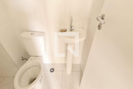 Banheiro de apartamento para alugar com 2 quartos, 36m² em Vila Ema, São Paulo