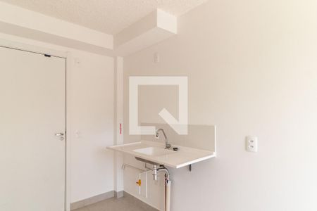 Cozinha de apartamento para alugar com 1 quarto, 32m² em Parque Industrial Tomas Edson, São Paulo