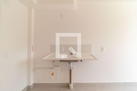 Cozinha de apartamento para alugar com 1 quarto, 32m² em Parque Industrial Tomas Edson, São Paulo