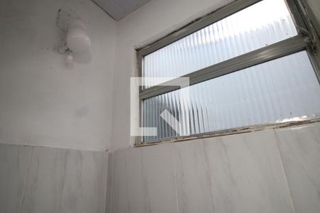 Banheiro de casa para alugar com 1 quarto, 70m² em Irajá, Rio de Janeiro