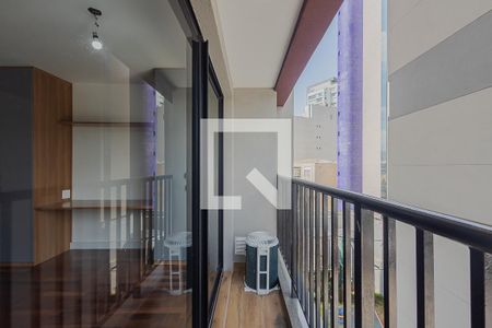 Varanda Sala/Quarto de kitnet/studio para alugar com 1 quarto, 24m² em Pinheiros, São Paulo