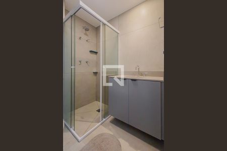 Banheiro de kitnet/studio para alugar com 1 quarto, 24m² em Pinheiros, São Paulo