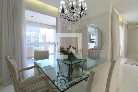 Sala de apartamento à venda com 3 quartos, 234m² em Itaim Bibi, São Paulo