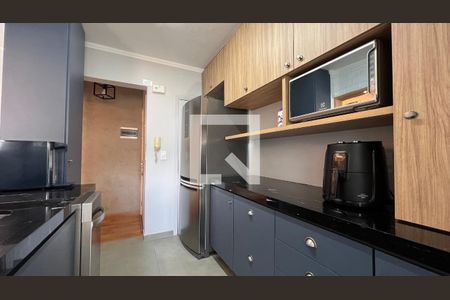 Cozinha de apartamento para alugar com 2 quartos, 57m² em Vila Madalena, São Paulo