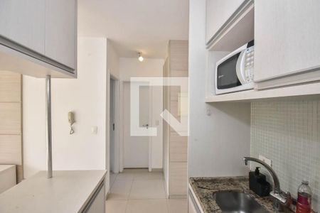 Cozinha de apartamento para alugar com 1 quarto, 31m² em Panamby, São Paulo
