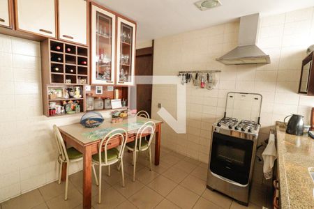 Cozinha de apartamento à venda com 4 quartos, 322m² em Barra da Tijuca, Rio de Janeiro