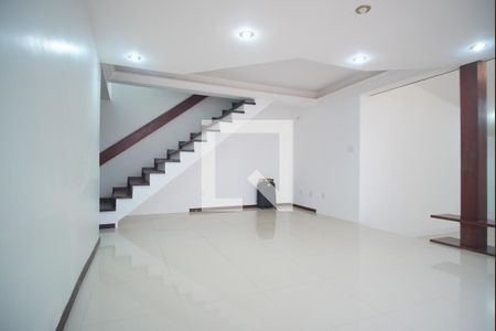 Sala 2 de casa à venda com 4 quartos, 398m² em Chácara das Pedras, Porto Alegre