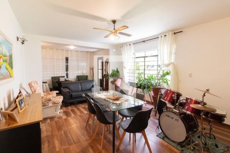 Sala de casa à venda com 3 quartos, 168m² em Vila Sonia, São Paulo