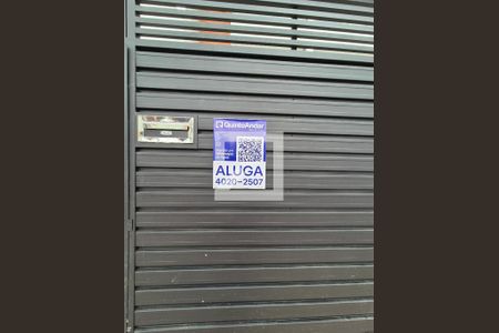 plaquinha de casa à venda com 3 quartos, 227m² em Vila Lucinda, Santo André
