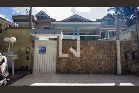 Fachada da Casa de casa de condomínio à venda com 3 quartos, 150m² em Vargem Pequena, Rio de Janeiro