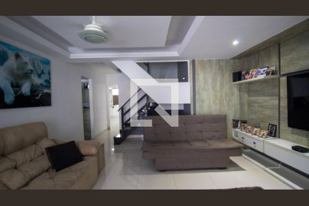 Sala de casa de condomínio à venda com 3 quartos, 150m² em Vargem Pequena, Rio de Janeiro