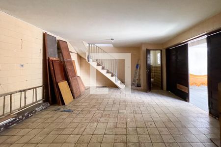 Garagem de casa à venda com 4 quartos, 220m² em Vila Dayse, São Bernardo do Campo