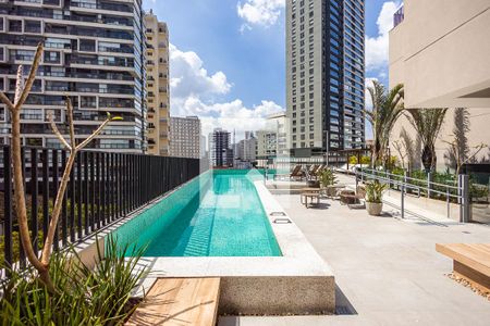 Piscina de kitnet/studio à venda com 1 quarto, 25m² em Sumarezinho, São Paulo