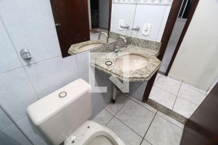 Banheiro Social de apartamento para alugar com 3 quartos, 67m² em Chácaras Tubalina E Quartel, Uberlândia