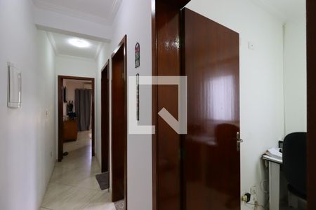Corredor de apartamento à venda com 3 quartos, 152m² em Vila Curuçá, Santo André