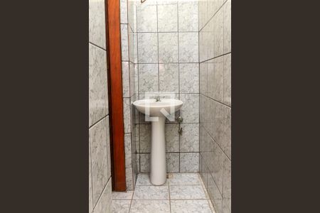 Banheiro do Salão de casa à venda com 3 quartos, 100m² em Jardim Artur Alvim, São Paulo