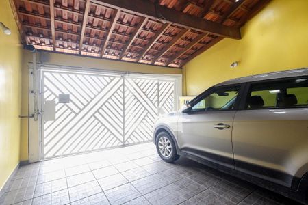 Garagem de casa à venda com 5 quartos, 208m² em Penha de França, São Paulo