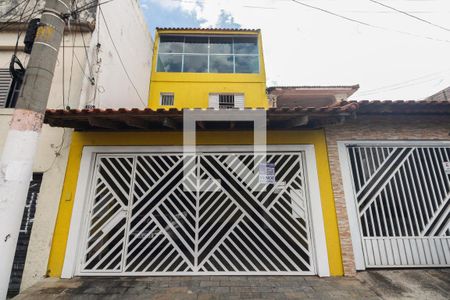 Fachada de casa à venda com 5 quartos, 208m² em Penha de França, São Paulo