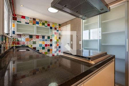 Cozinha de apartamento à venda com 2 quartos, 140m² em Pinheiros, São Paulo