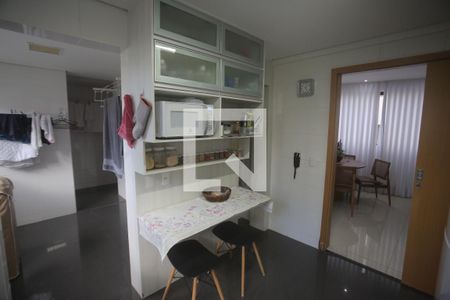 Cozinha de apartamento à venda com 4 quartos, 167m² em Buritis, Belo Horizonte