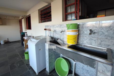 Área de Serviço de casa à venda com 5 quartos, 396m² em Jardim São Fernando, Campinas