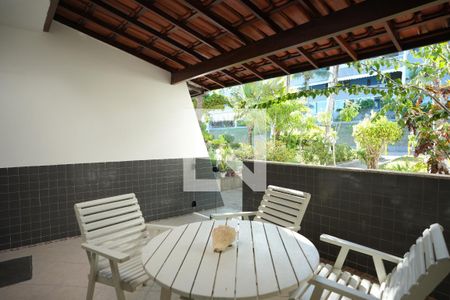 Varanda de casa de condomínio para alugar com 3 quartos, 140m² em Piatã, Salvador