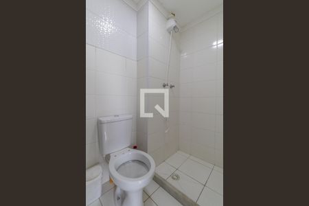 Banheiro de apartamento para alugar com 2 quartos, 38m² em Vila Ré, São Paulo