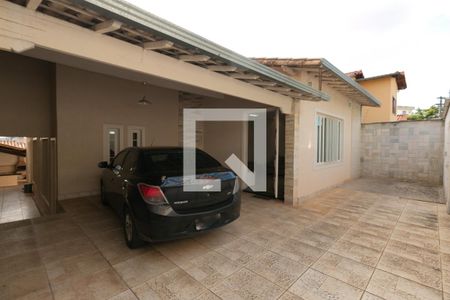 Garagem de casa à venda com 3 quartos, 282m² em Vila Paquetá, Belo Horizonte