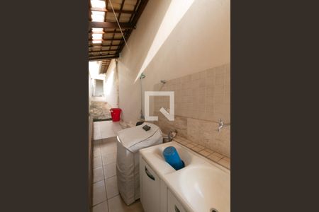Área de Serviço de casa à venda com 3 quartos, 282m² em Vila Paquetá, Belo Horizonte