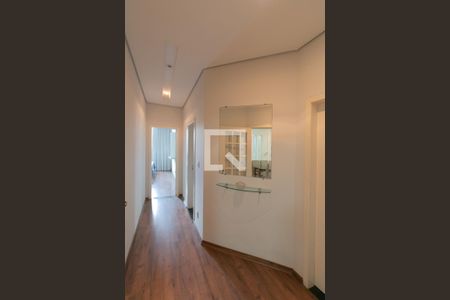 Corredor de casa à venda com 3 quartos, 282m² em Vila Paquetá, Belo Horizonte