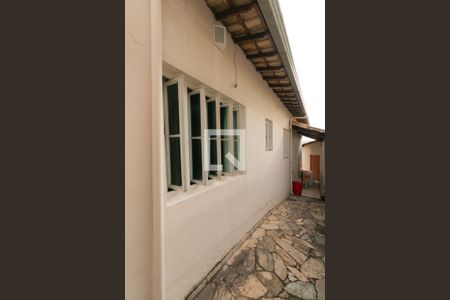Área Externa de casa à venda com 3 quartos, 282m² em Vila Paquetá, Belo Horizonte