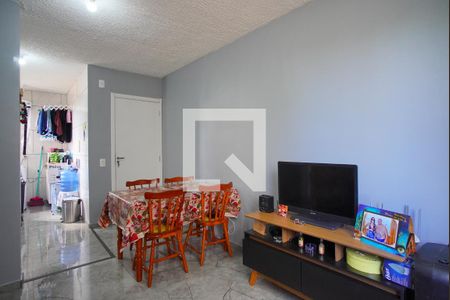Sala de apartamento à venda com 2 quartos, 42m² em Rubem Berta, Porto Alegre