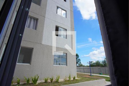 Sala - Vista de apartamento à venda com 2 quartos, 42m² em Rubem Berta, Porto Alegre