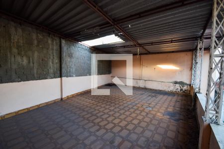 Terraço de casa à venda com 5 quartos, 200m² em Pilares, Rio de Janeiro