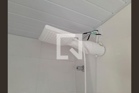 Banheiro de kitnet/studio para alugar com 1 quarto, 18m² em Parada Inglesa, São Paulo